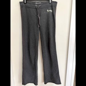 Ruehl No.925 West Village gray sweatpants. Size S.